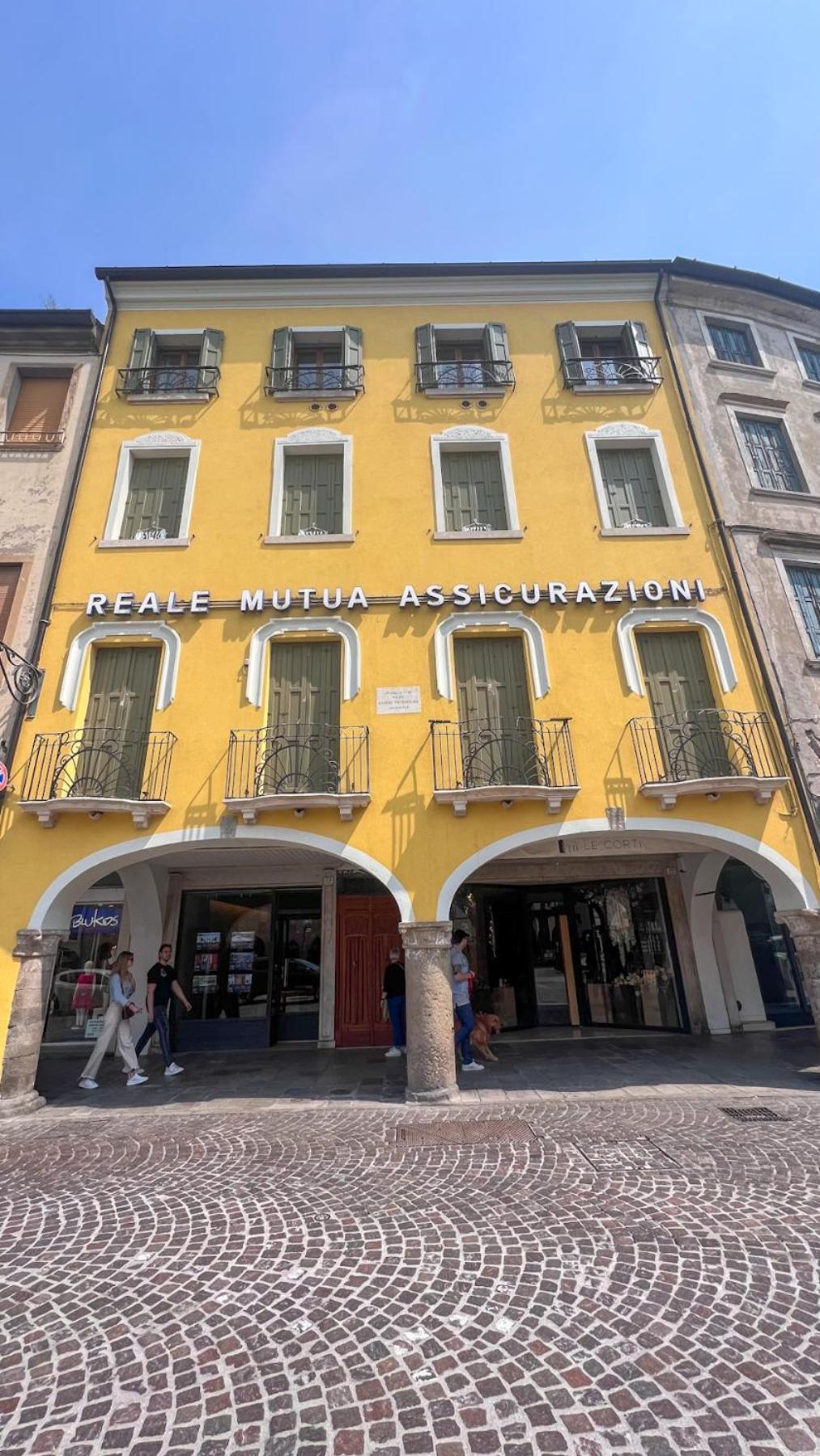 Este Stay Exterior photo